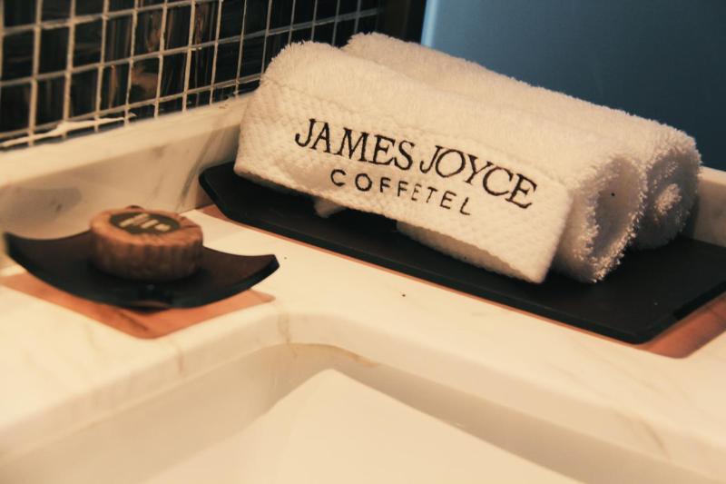 James Joyce Coffetel Shanghai Eksteriør bilde